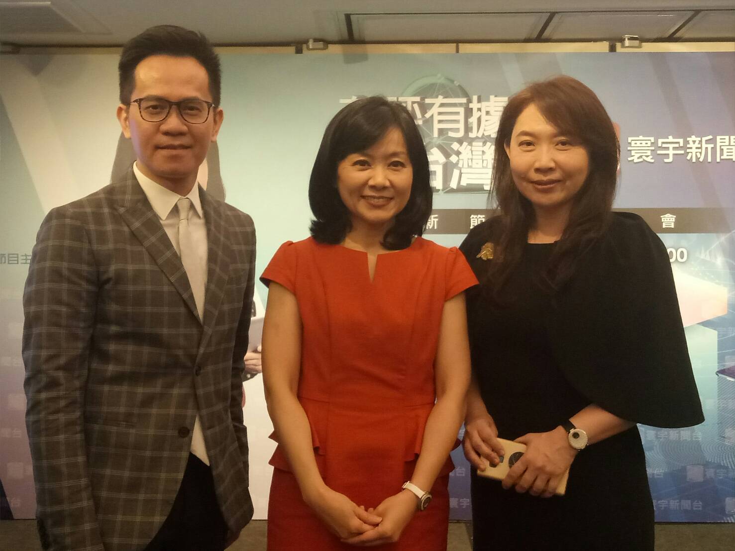 大數據解構選情       新觀點創造話題        寰宇新聞台政論節目樹立專業質感