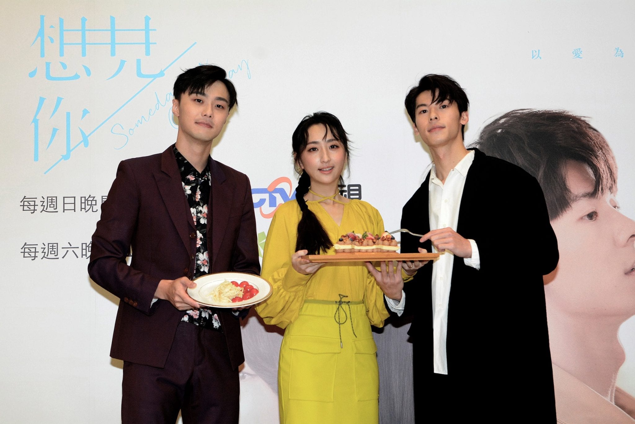 柯佳嬿慶功又慶生     讚導演把她拍太美