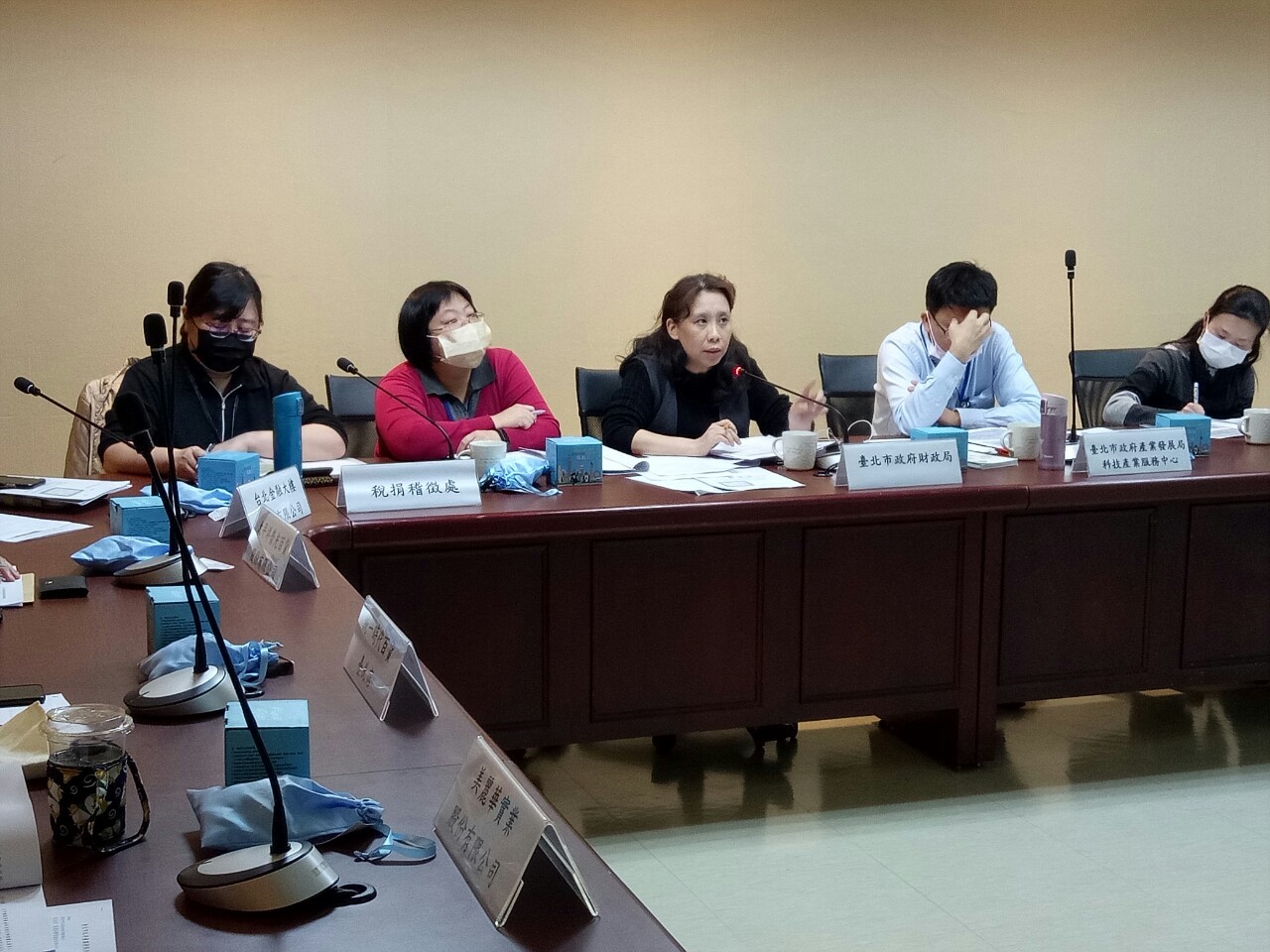 產業局號召百貨業者響應  紓困暖房東  降租助商家