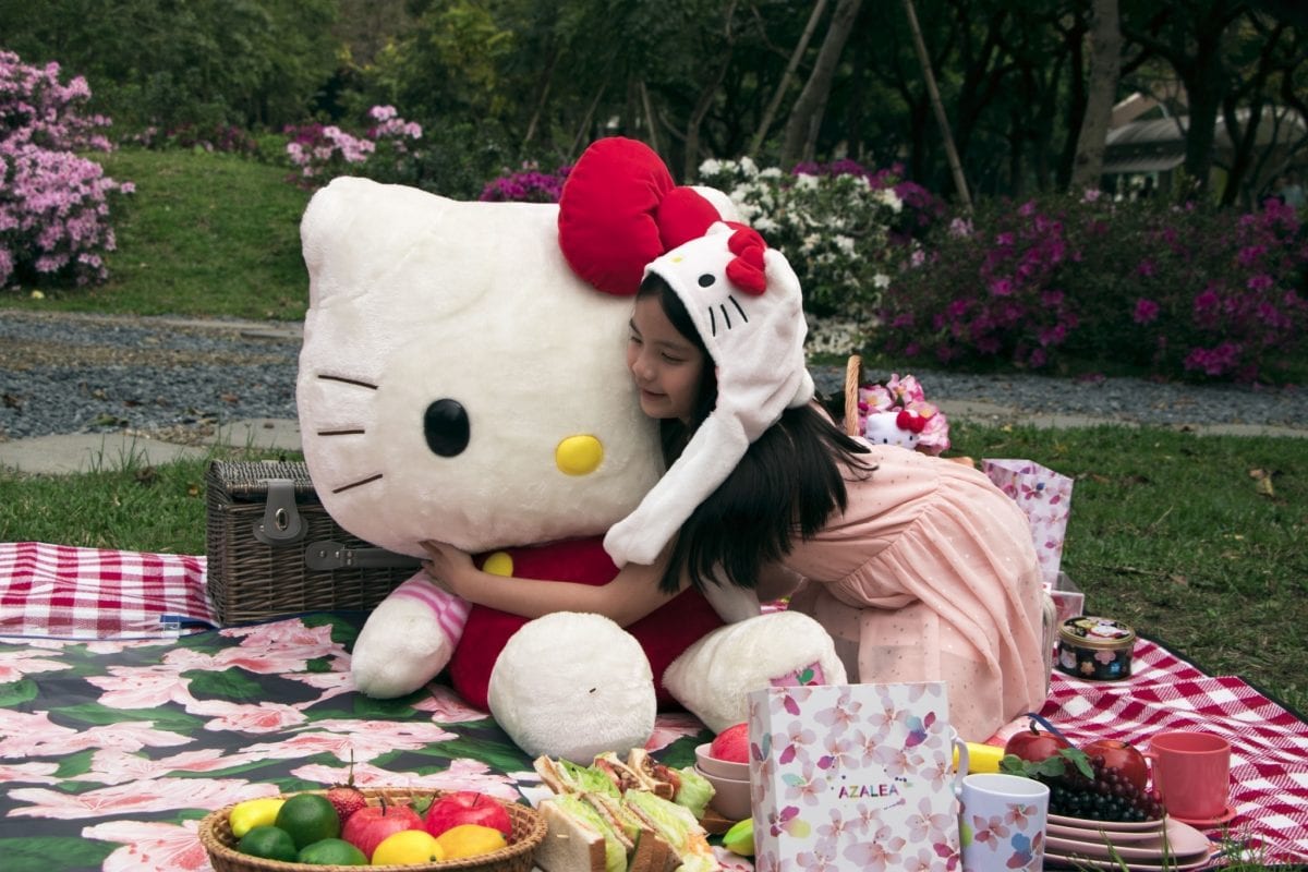 熊讚邀Hello Kitty參與2020台北杜鵑花季