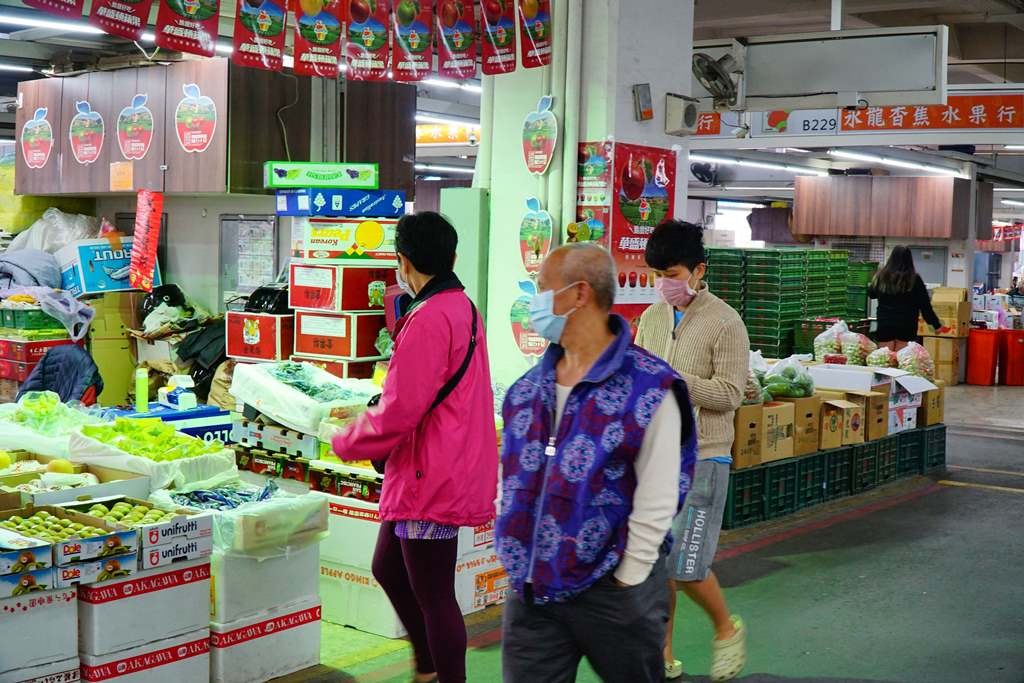 新北批發市場超前部署   無「罩」不得進出
