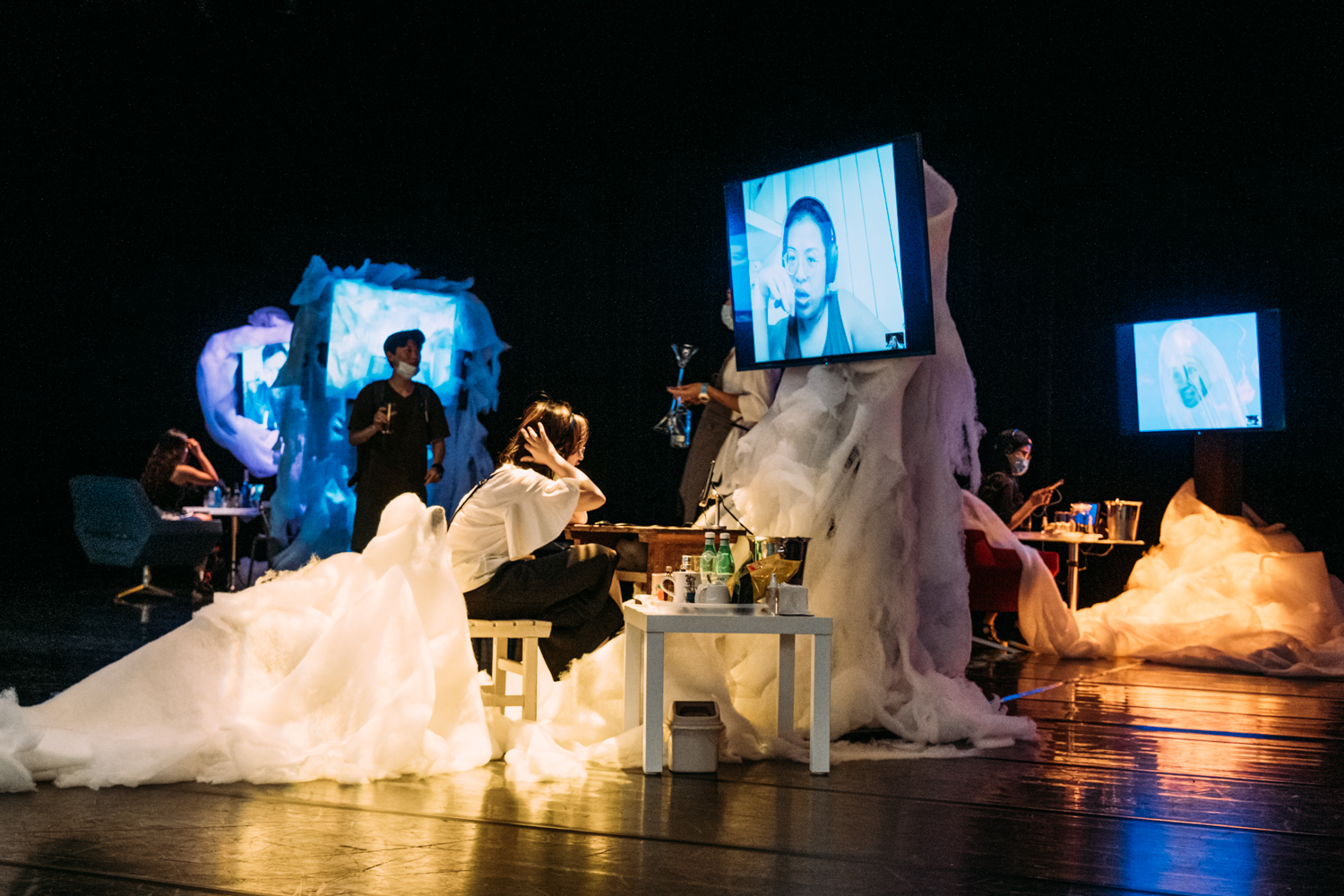 多國藝術家連線直播  《島嶼酒吧：如果雲知道（無碼）》展演疫情下全新模式