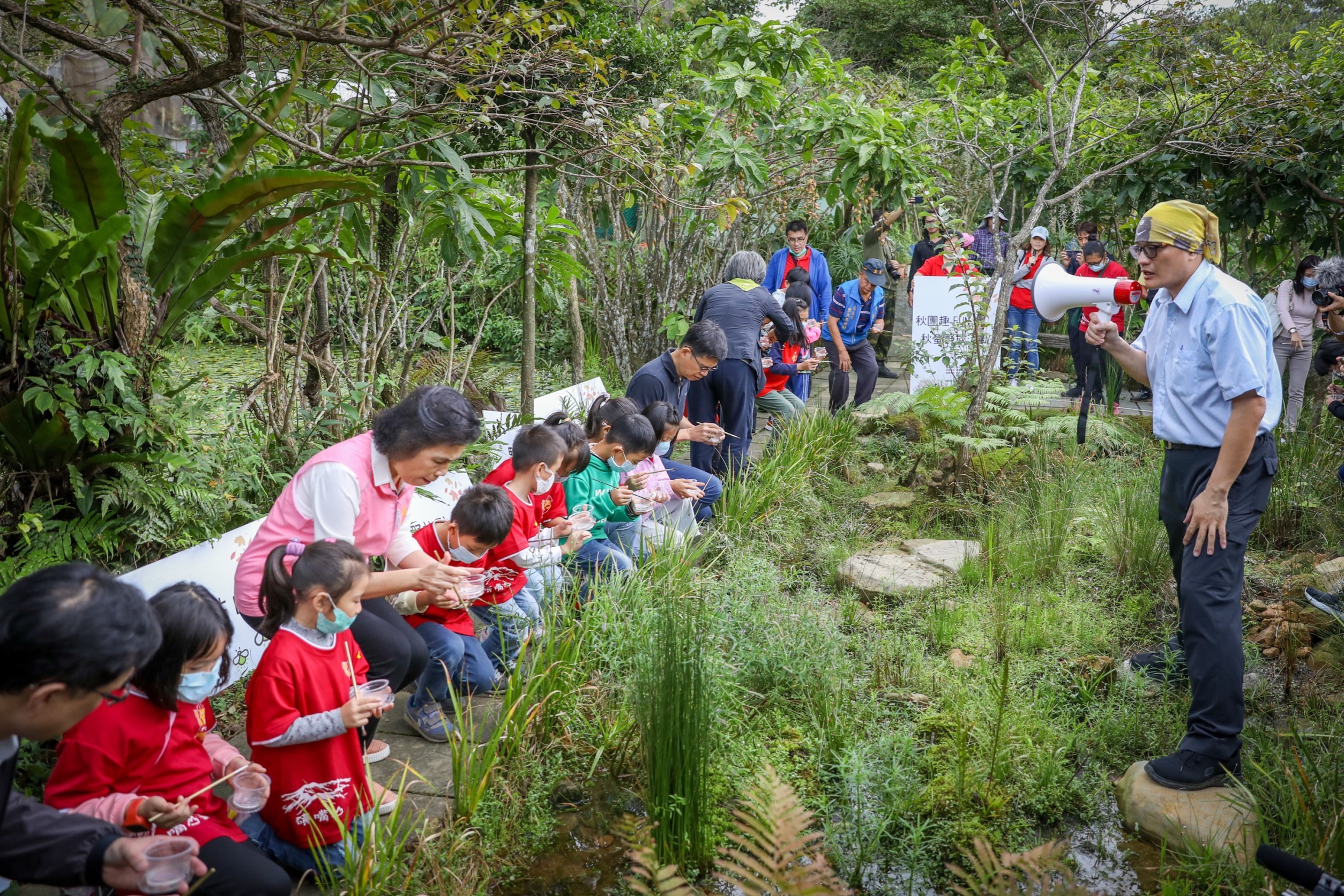 秋團趣fun螢   公私協力共創遍地螢光點點