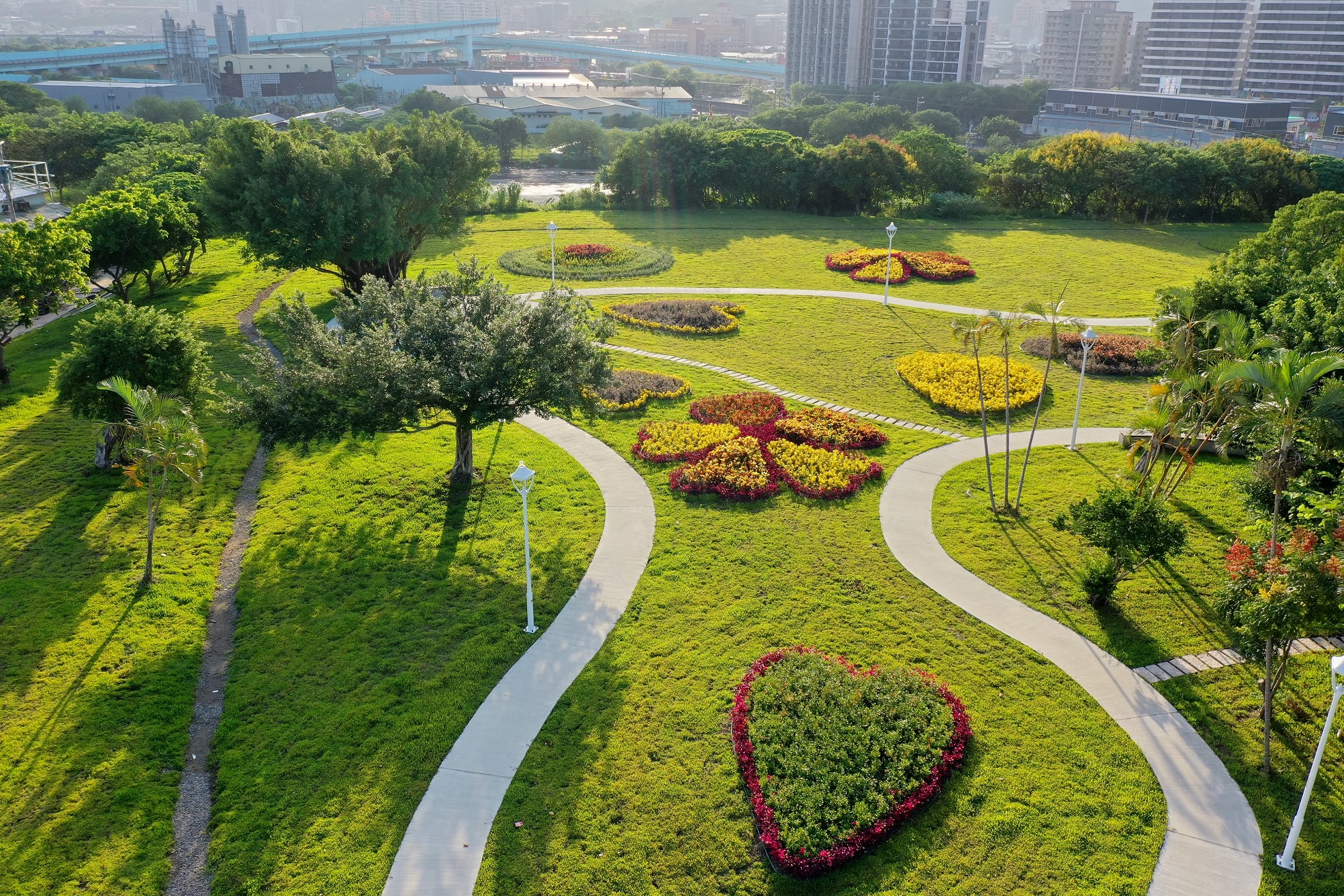 五股垃圾山結合青年創意及美學  翻轉城市景觀