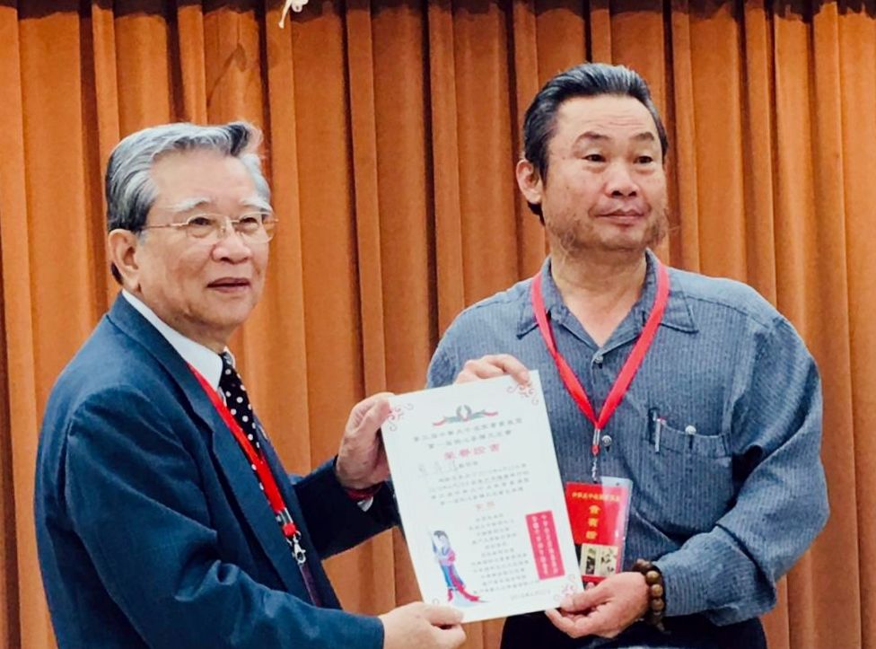 書體人生 快意自在  羅舜譯筆墨揮灑  建構藝術創新格局