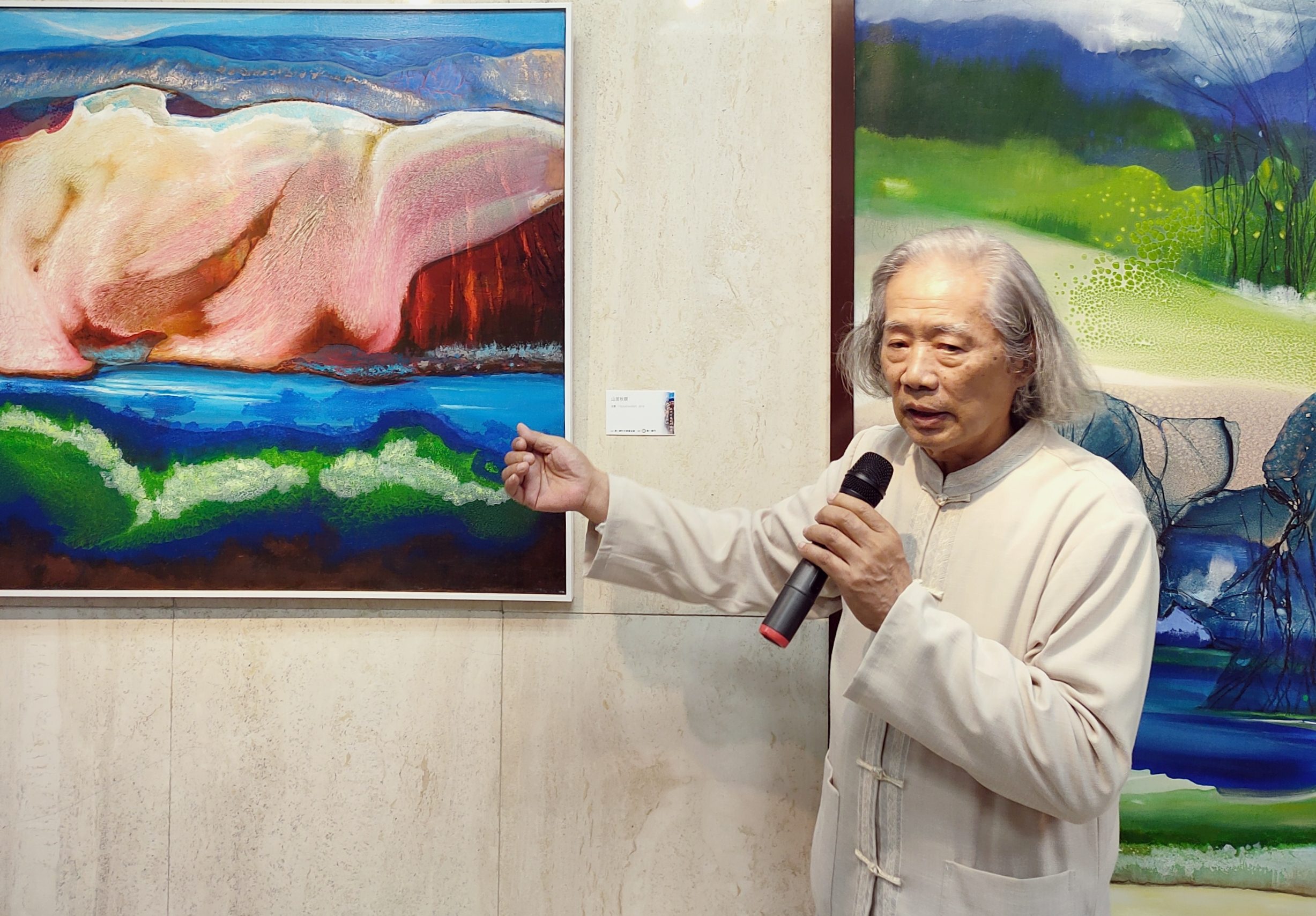 水中潛心創作  技藝氣象萬千  詹阿水抽象畫意境非凡  展現視覺悸動