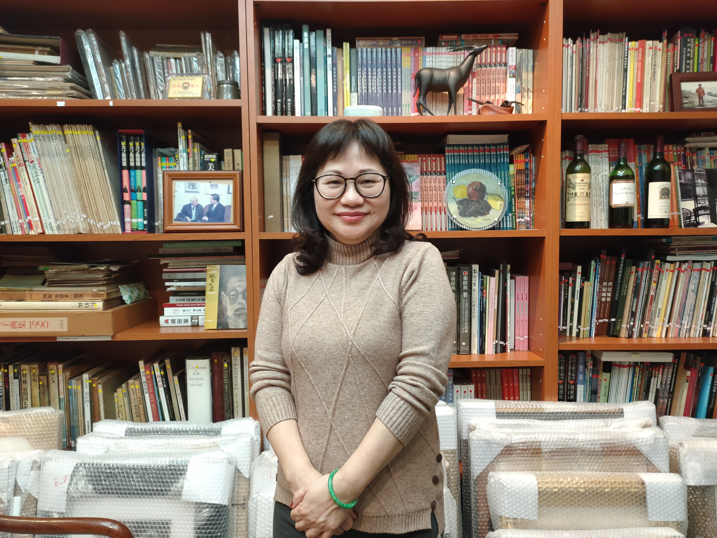彰顯台灣藝術史與社會責任  黃秋菊傳承張萬傳作品精髓 備受關注