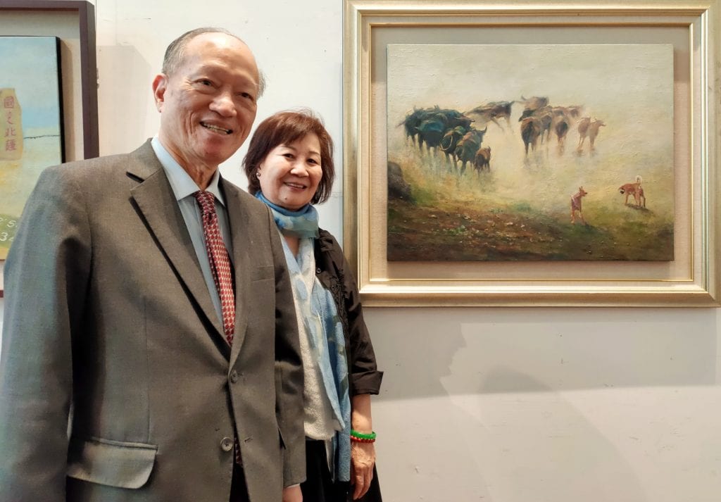 劉玉燕老師(右)與夫婿鍾榮吉前立法院副院長,對藝術的執著與專業為藝界典範。(記者 辛澎祥/攝)
