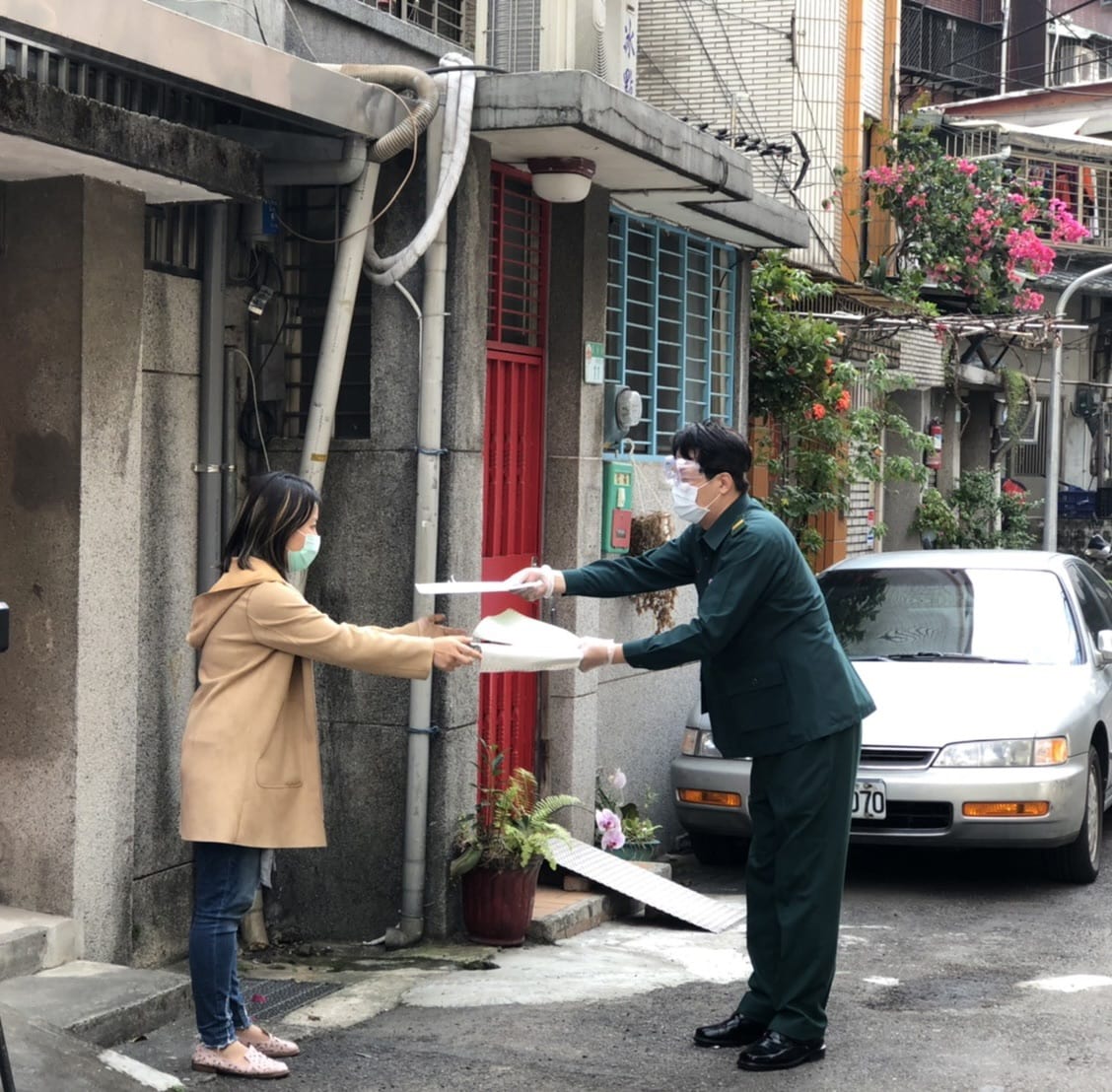 中華郵政強化多項防疫措施   今起雙北地區暫停上樓投遞