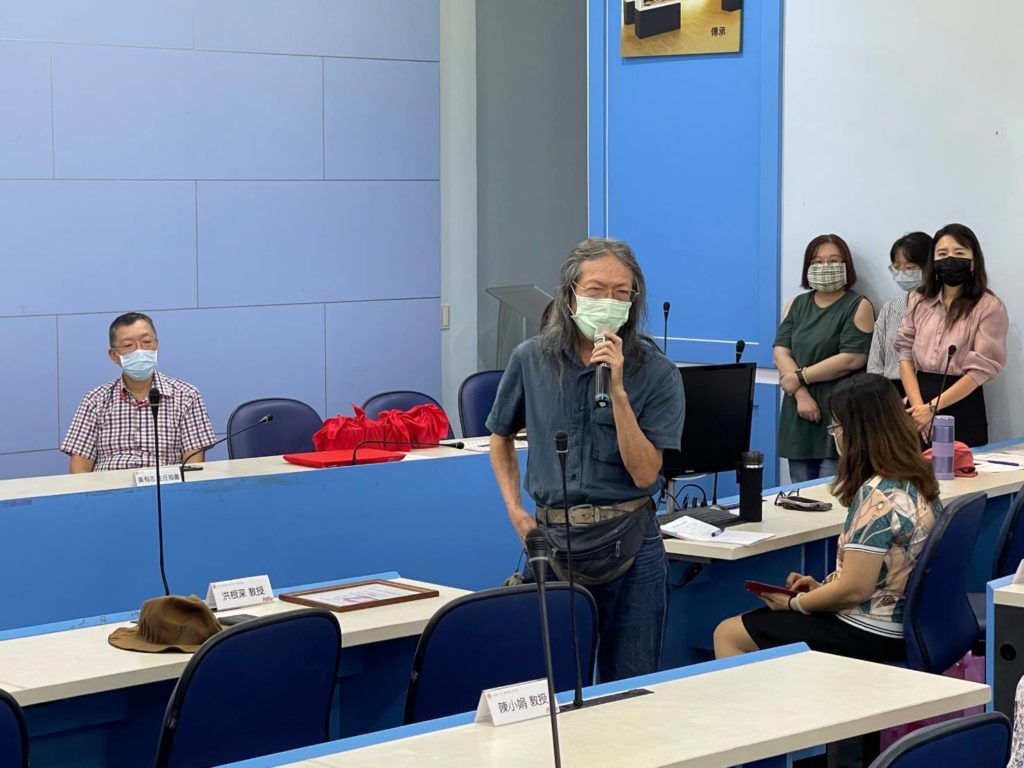 洪根深教授在場表達個人對教育傳承與藝術推展的理念,引發共鳴。