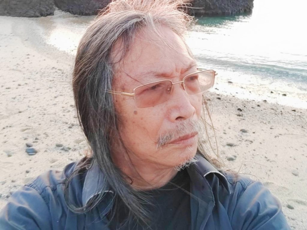 洪根深教授常年在教學與創作間的執悟推動理念,呈現南台灣現代藝術蓬勃發展的榮景。