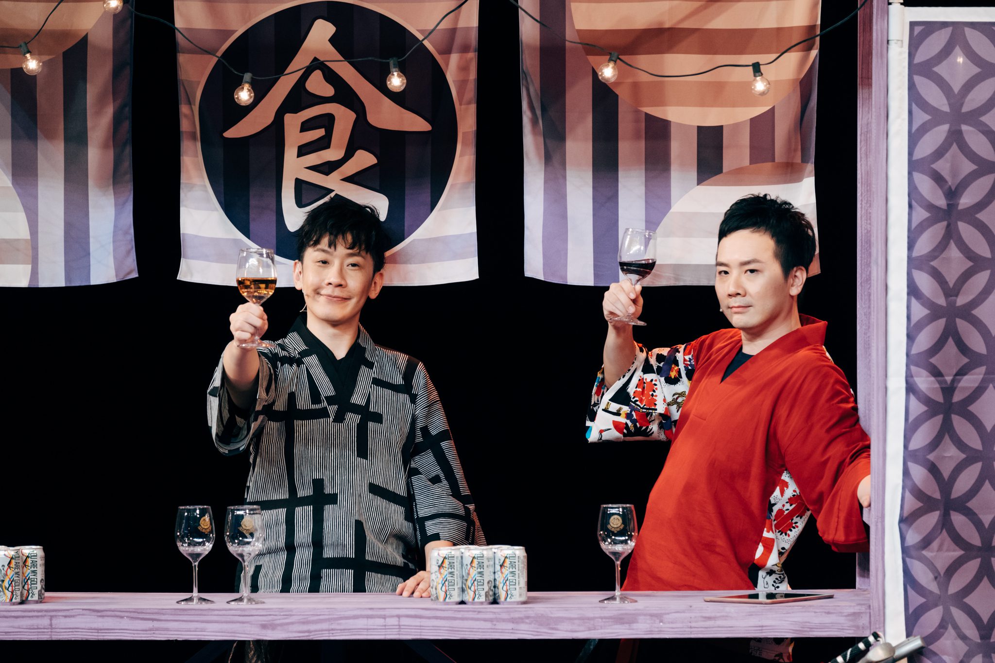 脫口秀結合京劇   栢優座《將進酒食樂章》  笑談臺灣現狀