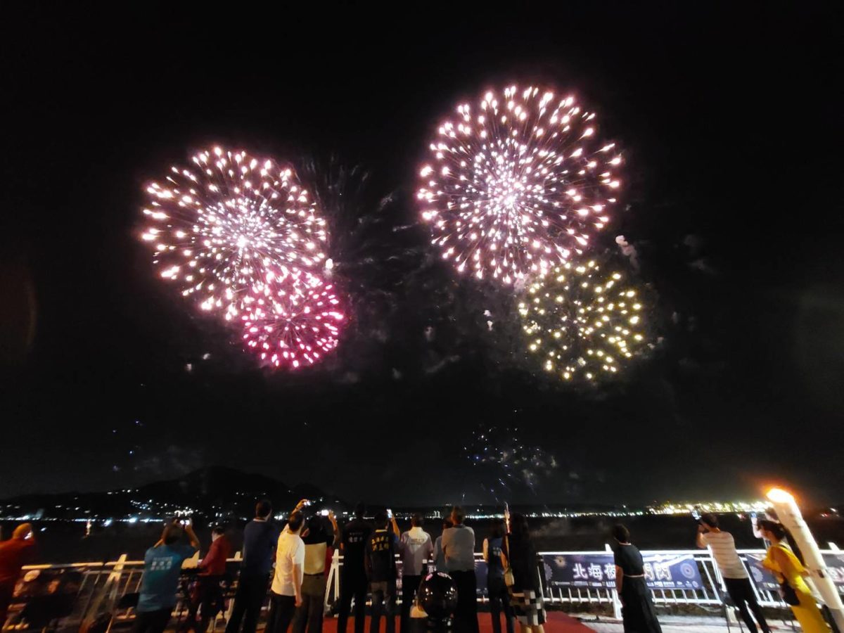 新北漁港獨具魅力   漁人碼頭國慶煙火秀首日盛大登場