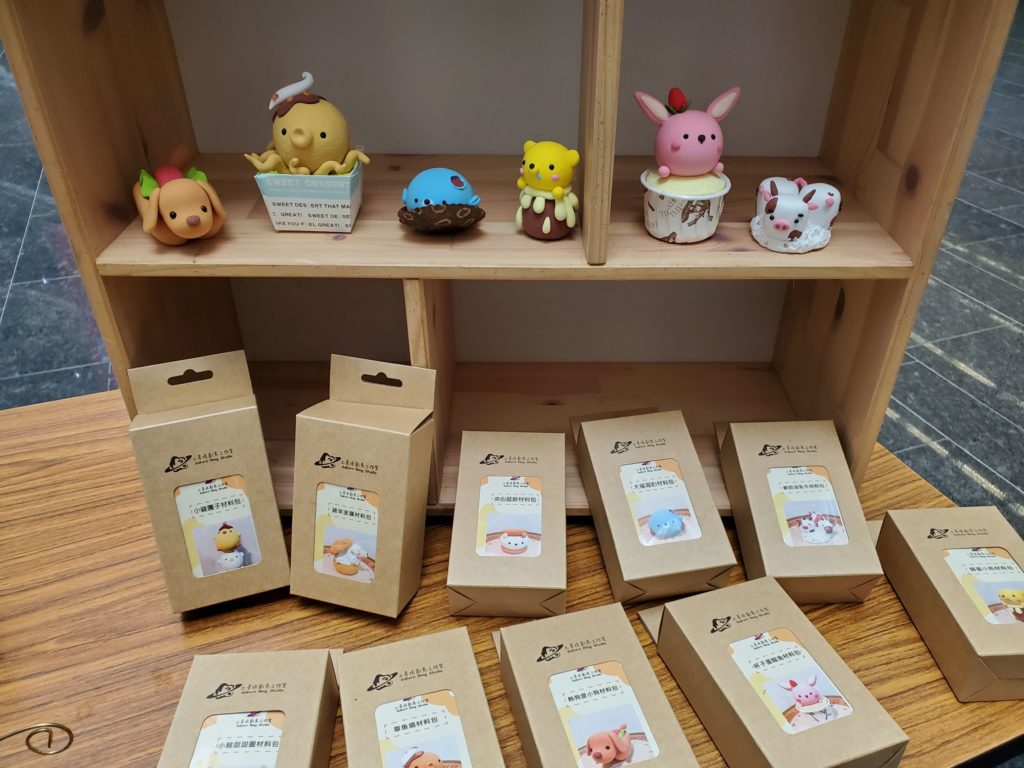 以手作DIY及迷你市集等靜態陳設，豐富活動樣貌。（圖/臺中市文化局提供）