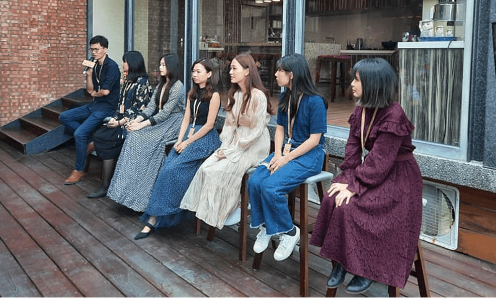 自由酣暢、率性揮灑女性本色－《去骨美肌－當代女性七人聯展》