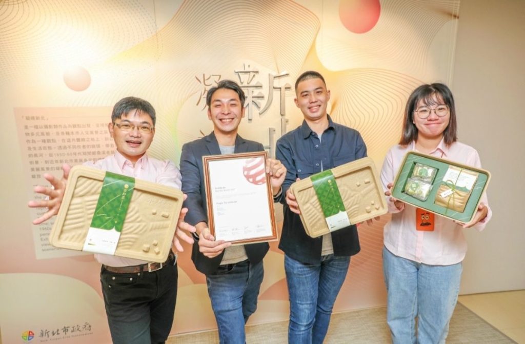 農業局及青農們為投入農業產銷而努力奮進。(圖/農業局 提供)