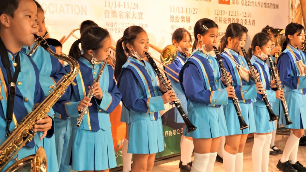 新化國小管樂團演出
