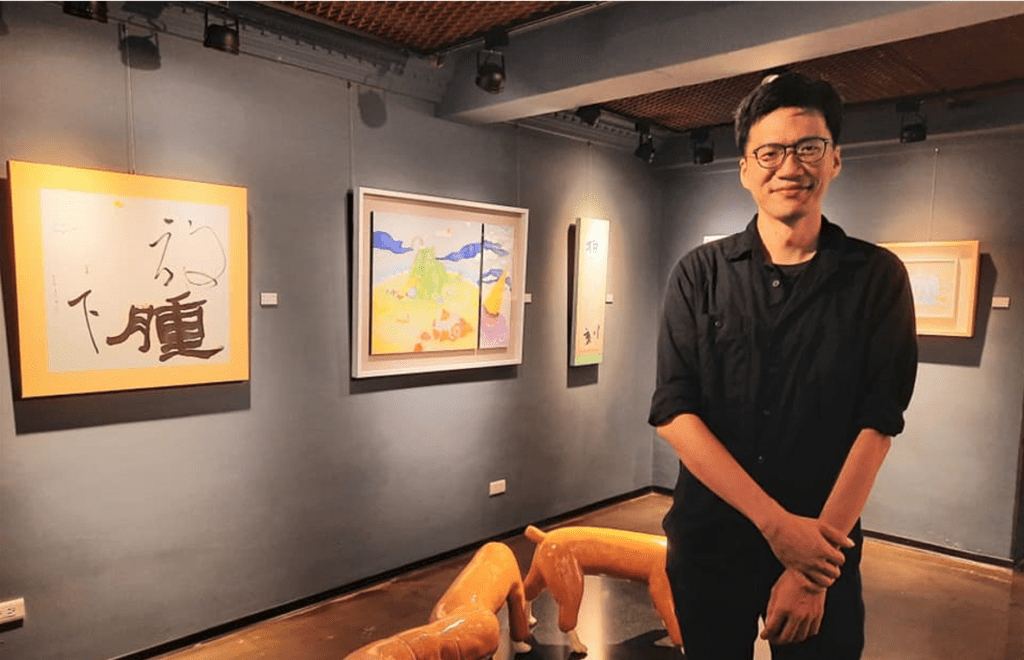 ▲策展人黃柏維。(圖/郎亞玲攝影)
