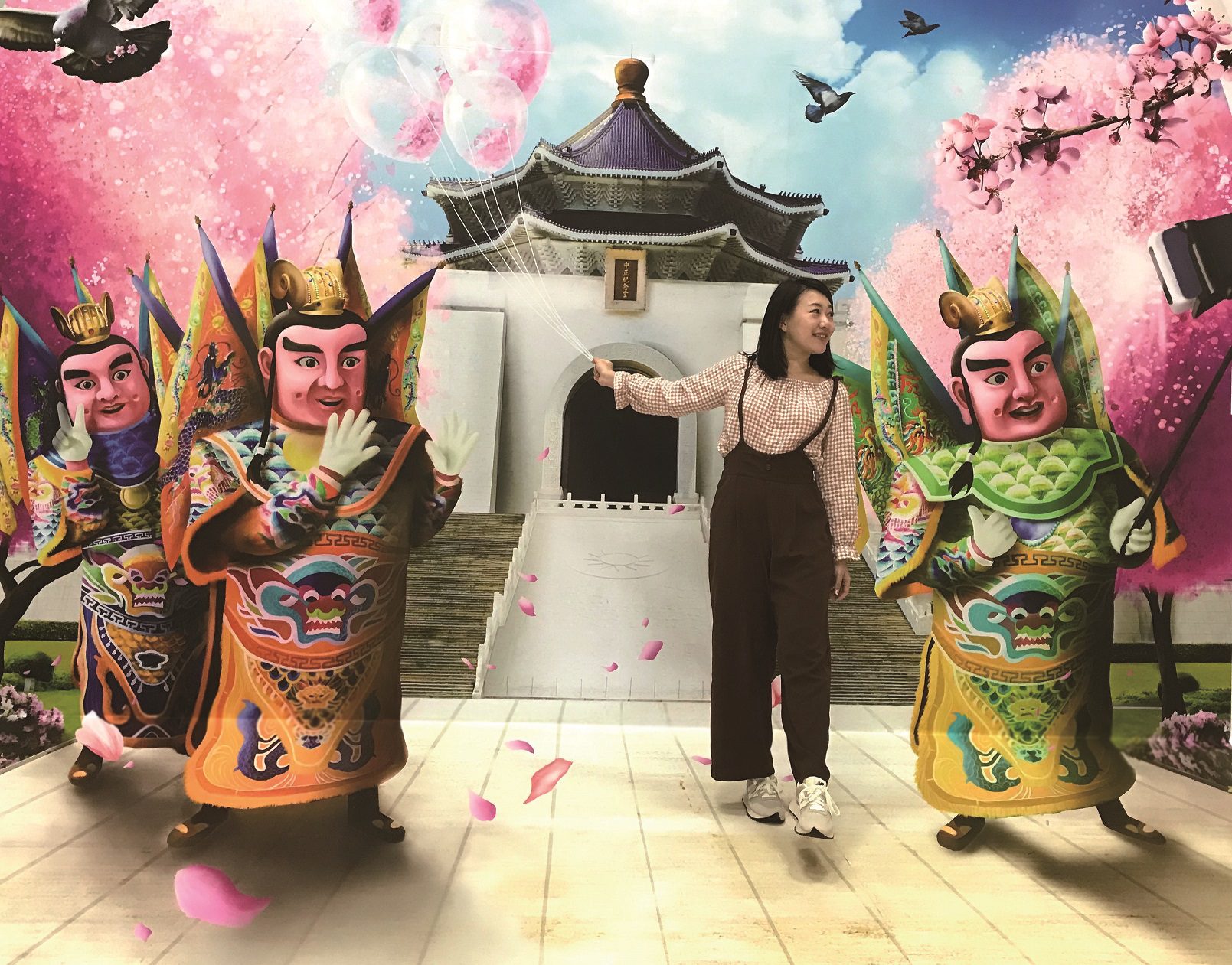 中正紀念堂跨年玩3D 　隨著電音三太子逗陣遊臺灣！
