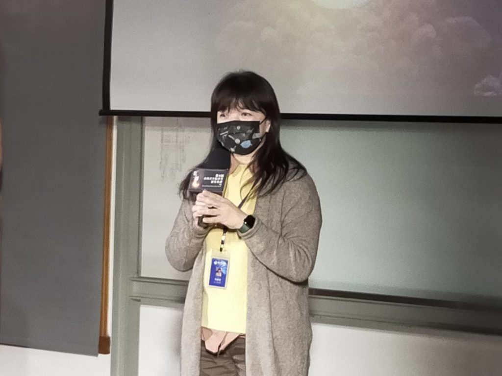文化部次長李靜慧致詞時肯定青年陶藝創作所帶來文化傳承的力量。（記者 辛澎祥/攝）