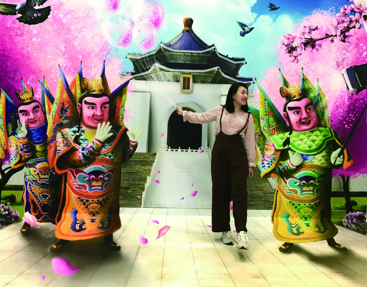藝文迎福虎   中正紀念堂邀三太子虎哩打卡賀新春