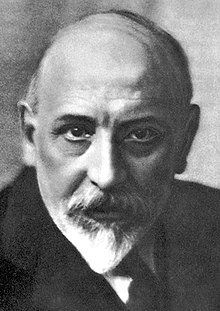 《六個尋找作者的劇中人》為劇作家路伊吉·皮蘭德樓」(1867~1936)的劇作。(圖/取自官網)