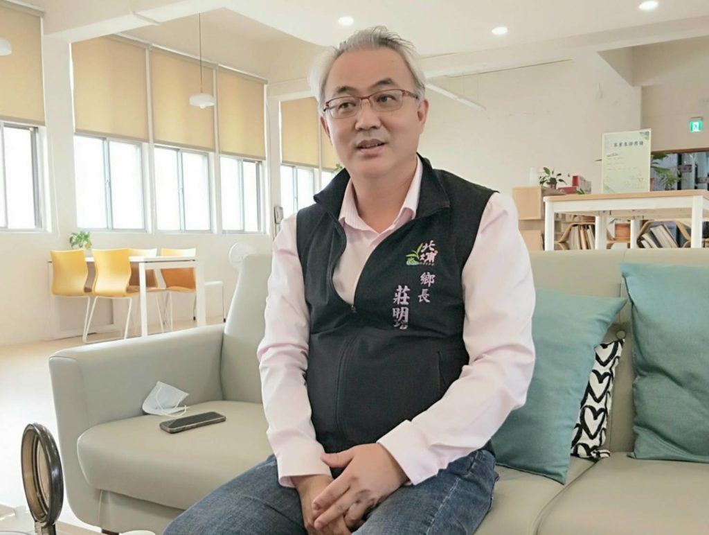 ▲ 北埔鄉長莊明增以「南埔經驗」出發,期待北埔鄉觀光、農產皆更上一層樓。(圖/黃筠筑攝影)