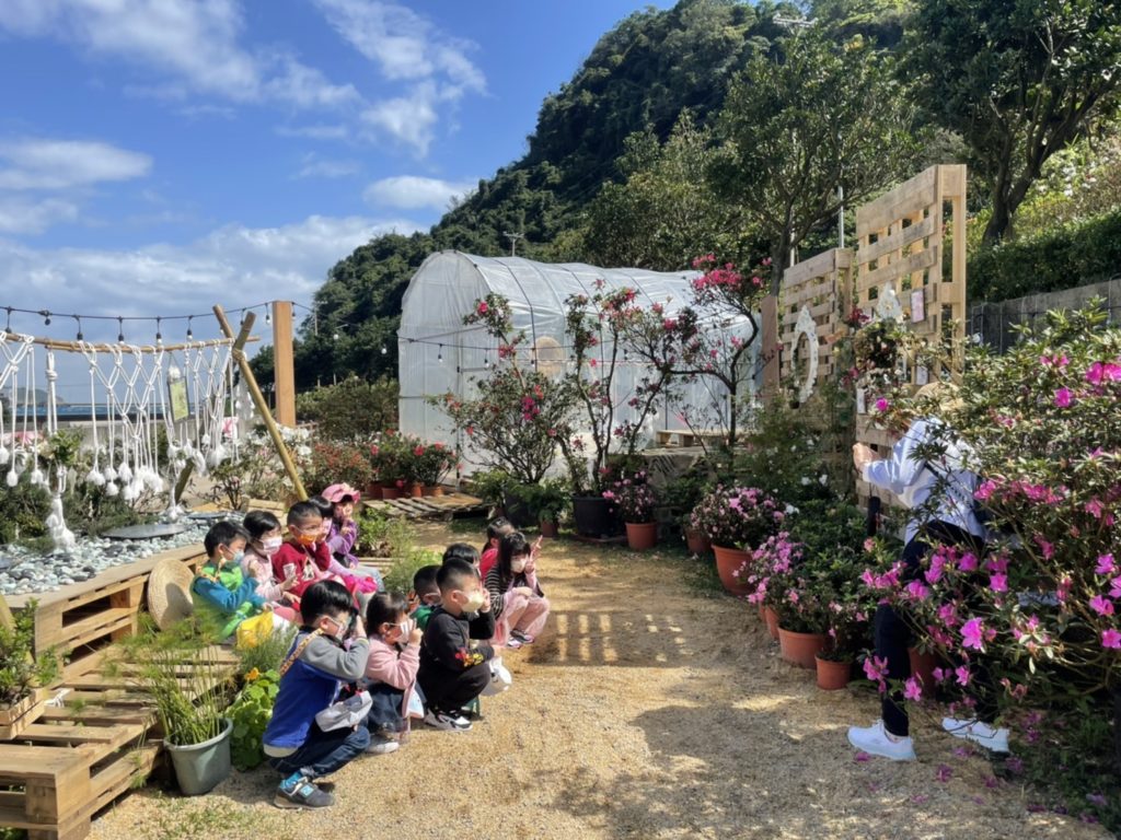 花聚落近日成為戶外教學熱點