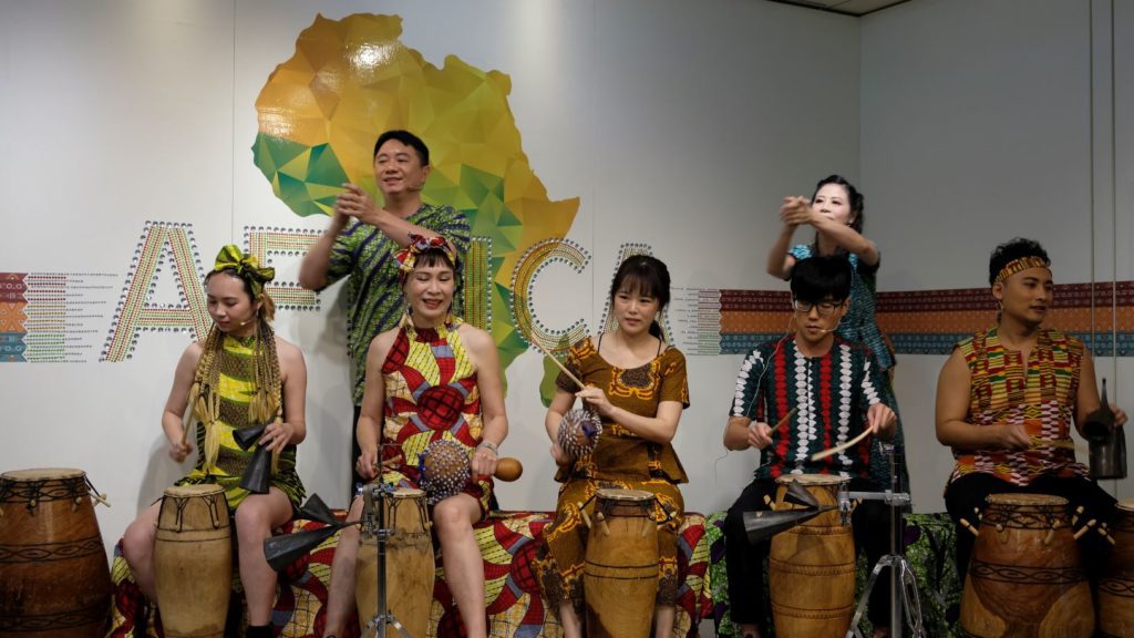 《世界音樂在a8—非洲非常樂》特別邀請「鼓魯擊世界打擊樂團」擔任開幕演出嘉賓