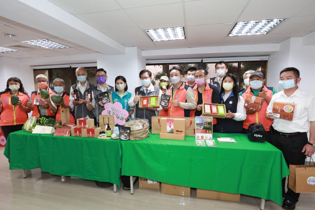 桃園市長鄭文燦推廣在地的農產品