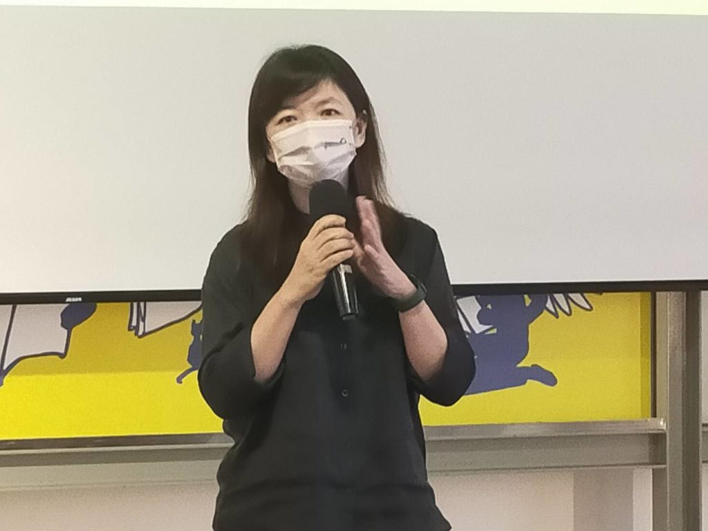 文化部次長李靜慧致詞時表達以「戒愼不恐懼」的心情來主辦今年的台北國際書展活動。(記者 辛澎祥/攝)