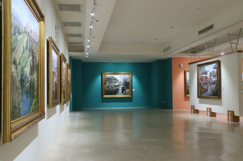 「林智信油畫、雕塑大展--土地‧人民‧記憶」展場一隅
