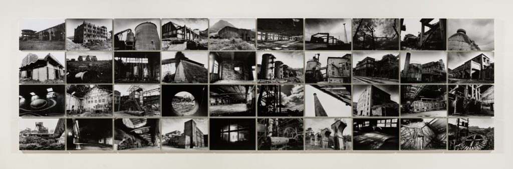 本次展覽以40張姚瑞中自1991至2005間14年踏查臺灣南北實地拍攝的廢墟影像作為策展起點