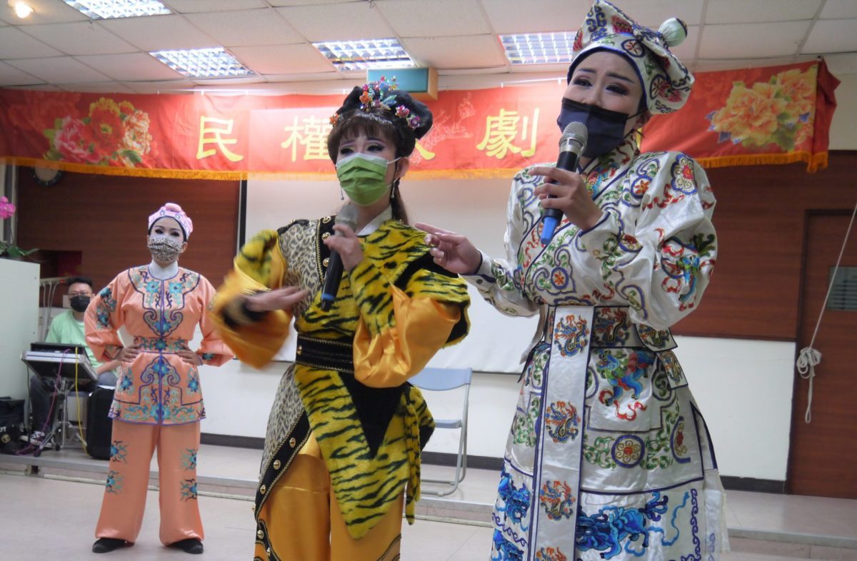 新北校園瘋文資  文德國小「滾」歌仔戲