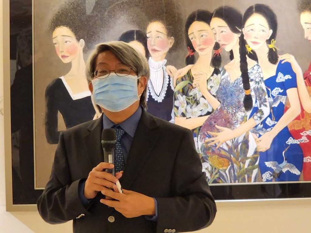 ▲亞洲大學現代美術館館長潘襎，從多層面觀察陳進的生命歷程，演講內容且豐富有趣。（攝影/詹美絨）