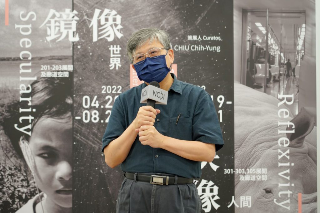 ▲廖仁義館長致詞時表達對當代攝影家之作品展出之重視。(圖/國家攝影中心 提供)