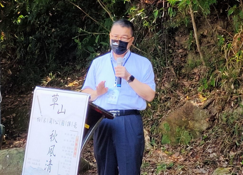 內政部長徐國勇指出于右任書法刻石,是國家公園內重要的特色資產。(記者 辛澎祥/攝)