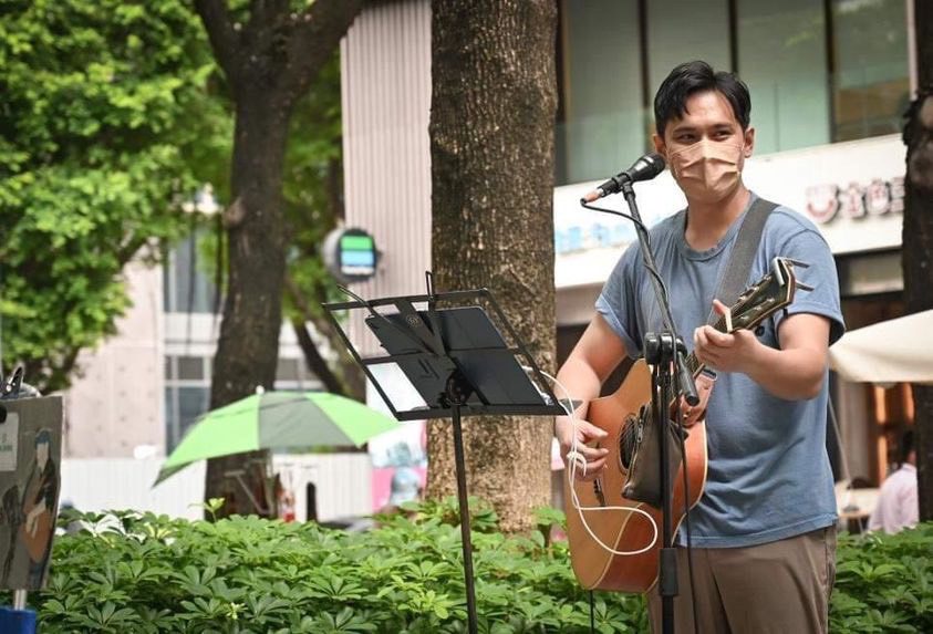 迷人嗓音的達尚將帶給活動不同凡響的音樂魅力。