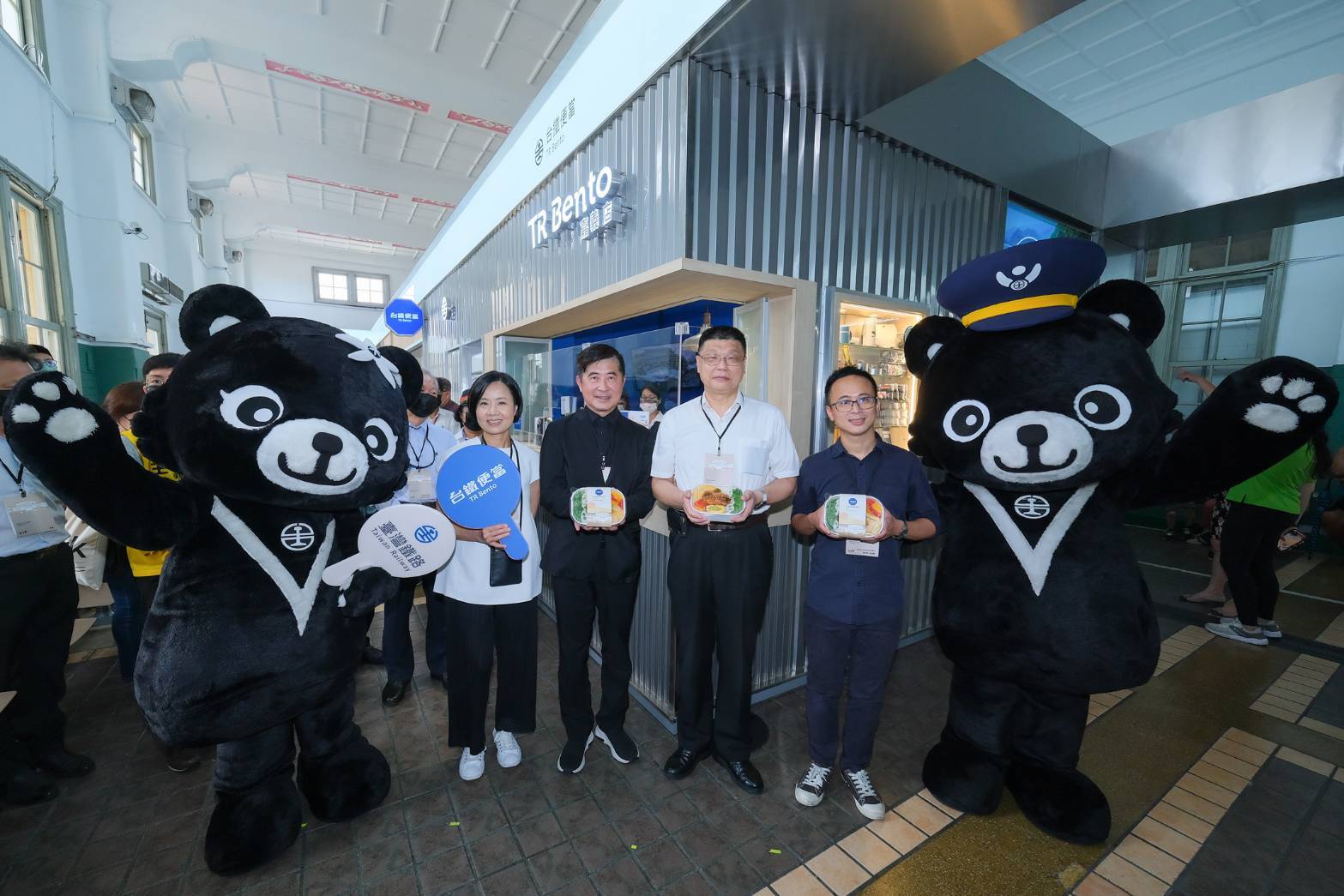 台鐵品牌形象改造　榮獲 2022 Good Design Award 殊榮