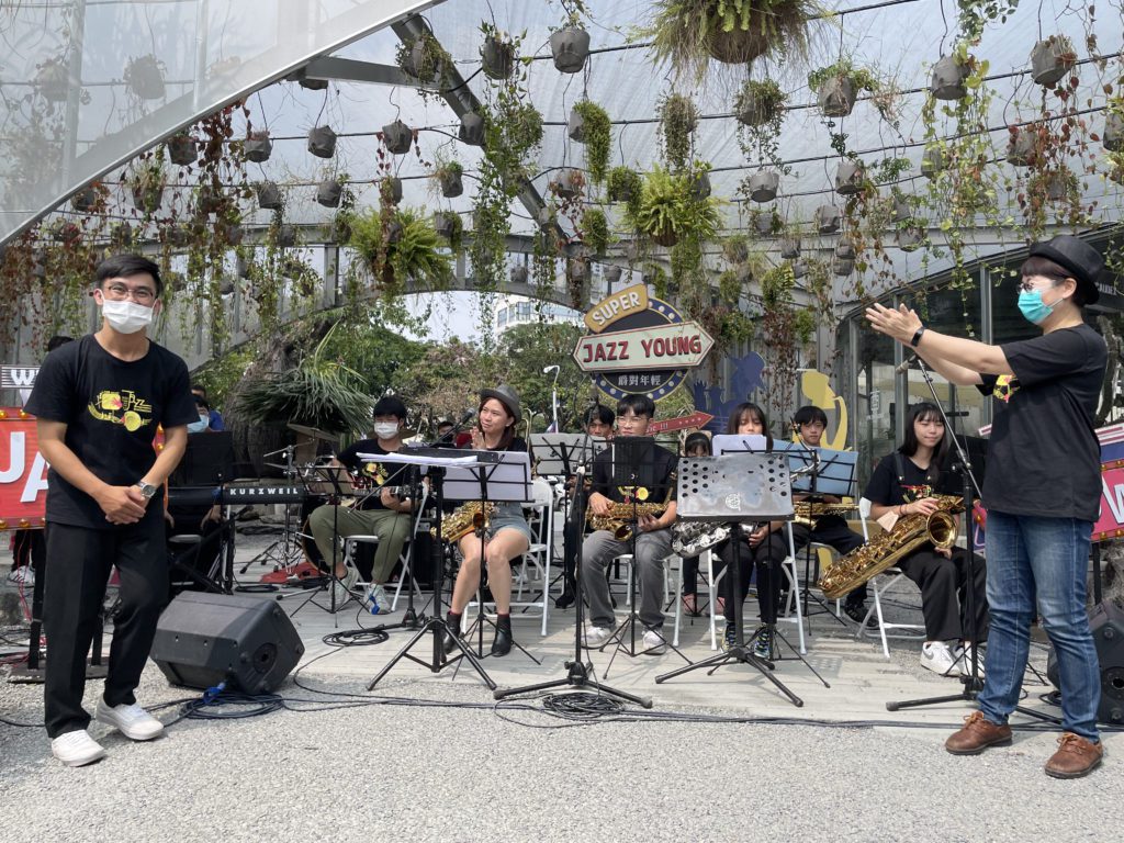 文化局局長陳佳君指揮年度主題曲譜出臺中爵士音樂節新樂章