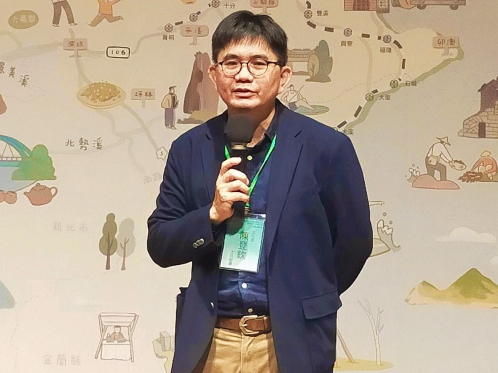 文化部主秘陳登欽致詞時強調打造文化觀光特色品牌的重要性。(記者 辛澎祥/攝)