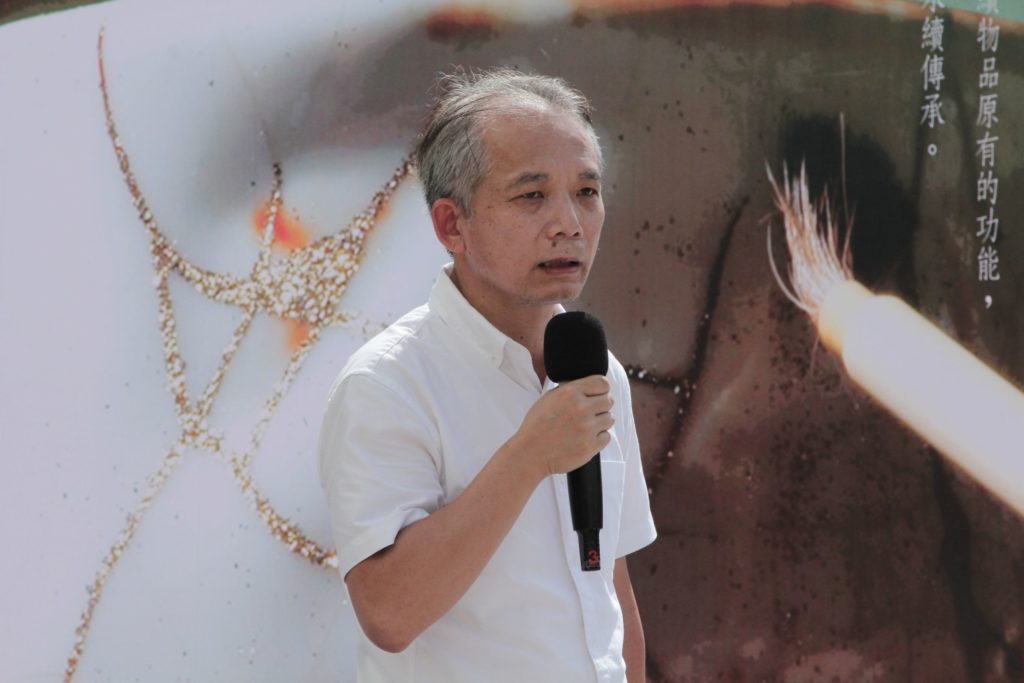 工藝中心主任張仁吉在開幕式上致詞時表達對草鞋墩分院成立的重視與期待。（圖/工藝中心 提供）