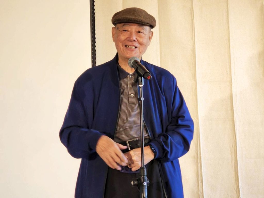 ▲書法家連勝彥認為「伍藝元」雜誌的編輯方向明確,對藝文創作人士有作品發表園地的期盼作用。(記者 辛澎祥/攝)