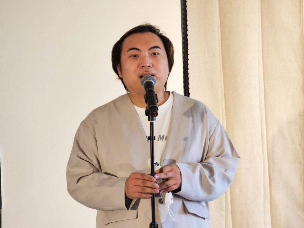 ▲有富玅曇出版公司社長洪偉倫致詞時表達,將「伍藝元」雜誌定位為企業與藝術界平台對話角色。(記者 辛澎祥/攝)