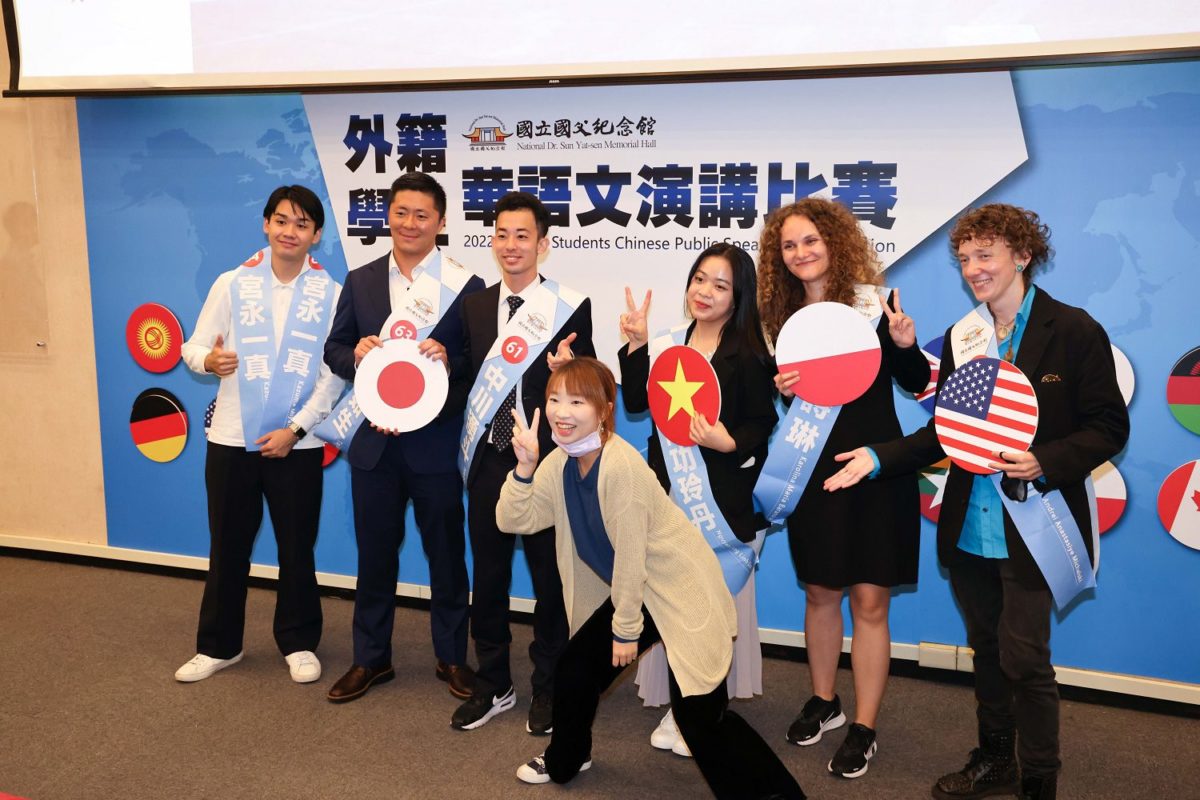 跨文化溝通   2022年外籍學生華語文演講比賽  妙語如珠