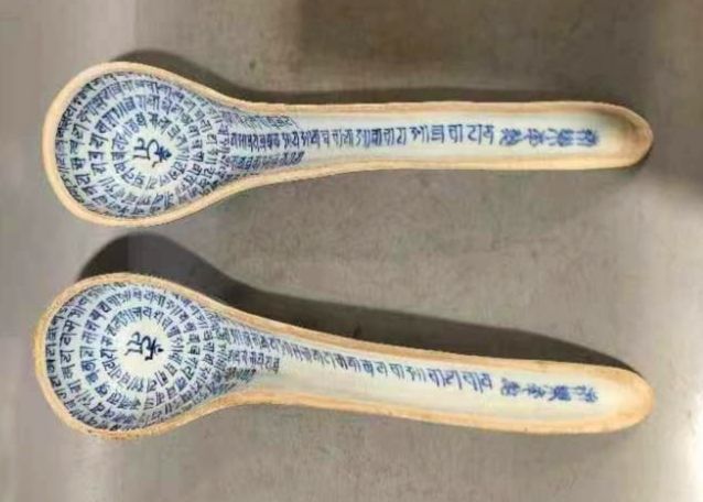 曾國良老師所購藏的明代青花大勺珍品,屬於永樂與宣德時代燒製,極具古物價值。(圖/曾國良 提供)