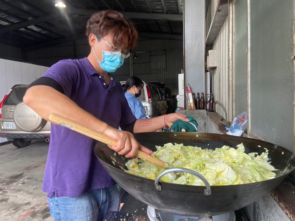 便當菜色皆由青農王御庭親自料理。（圖/農業局提供）