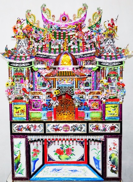 法國參展作品-小二拆漢式靈厝。(圖/文化局提供)