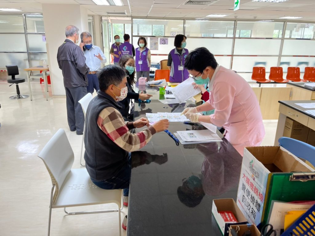 新北市政府農業局針對農漁民長者常見健康問題，規劃市值超過1萬2,800元的八大健康檢查項目