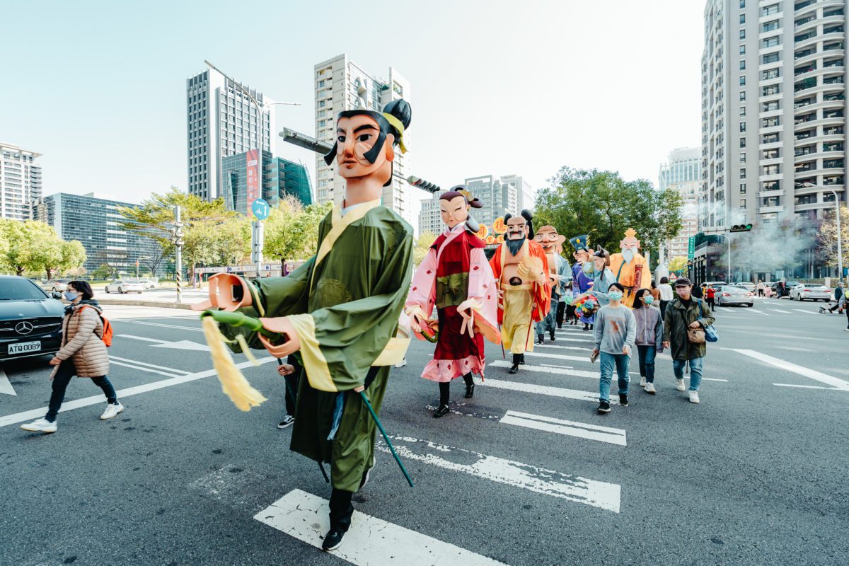 臺中國家歌劇院新年討吉利   偶戲出巡去